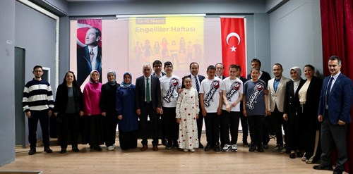 İlçe Kaymakamımız Muhammed Ali YOLAL, Engelliler Haftası kapsamında düzenlenen programa katıldı.